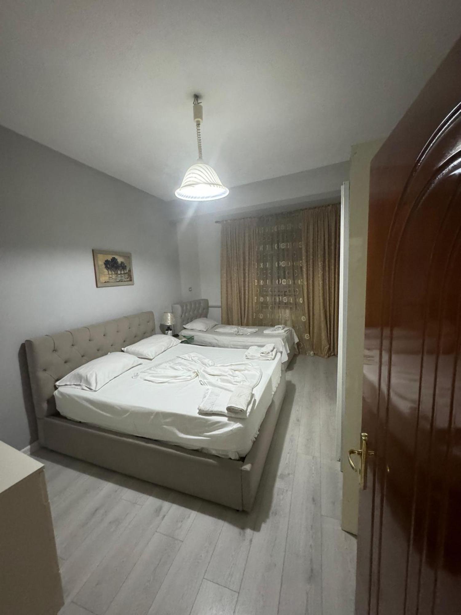 Center Of Tirana Apartment Bagian luar foto